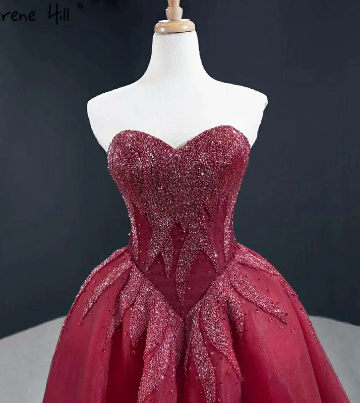 Abiti da sera senza maniche A Line rosso vino 2023 Abito formale con spalle scoperte in cristallo con perline Serene Hill Hm6714