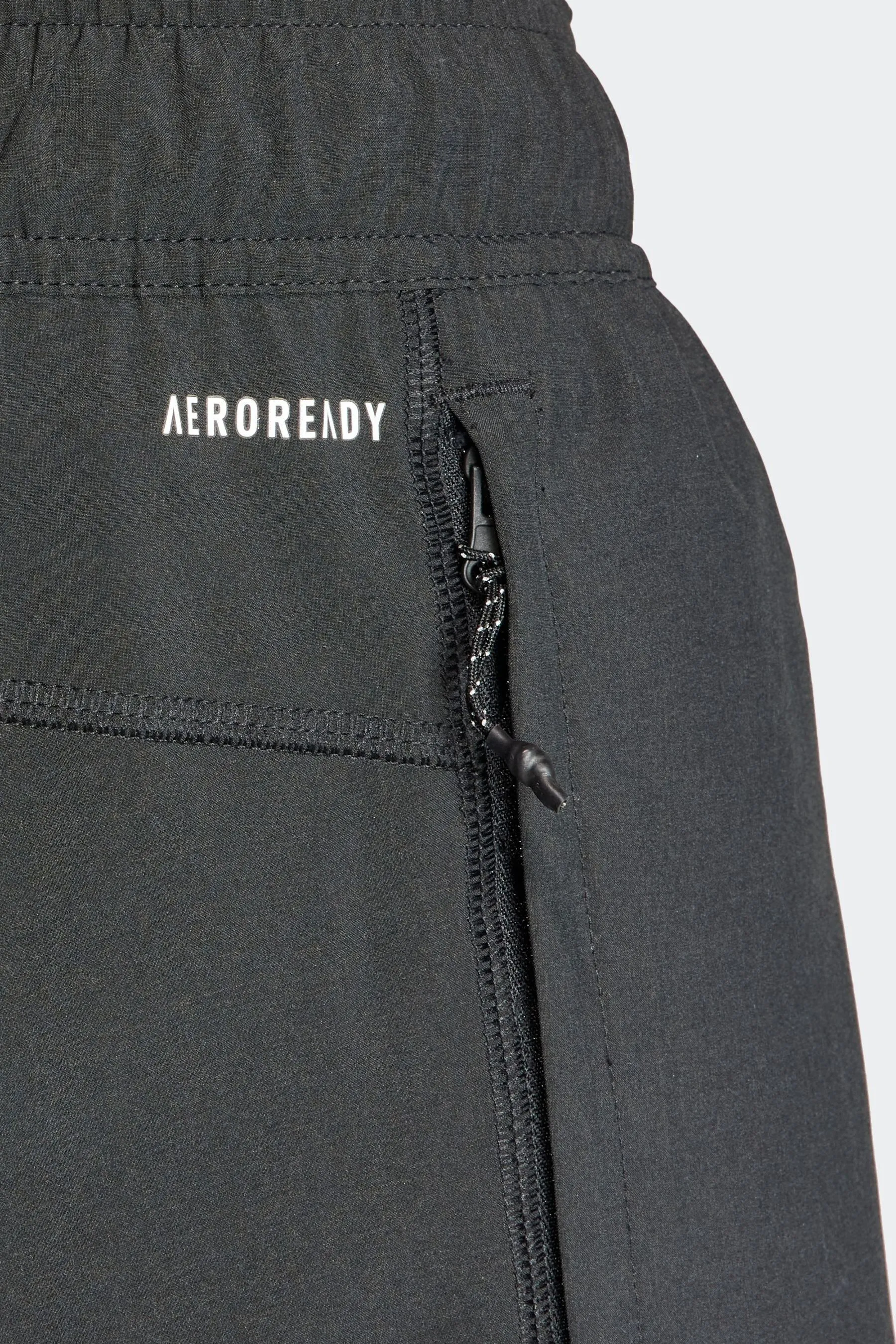 adidas Train Essentials Pantaloni da jogging in tessuto    