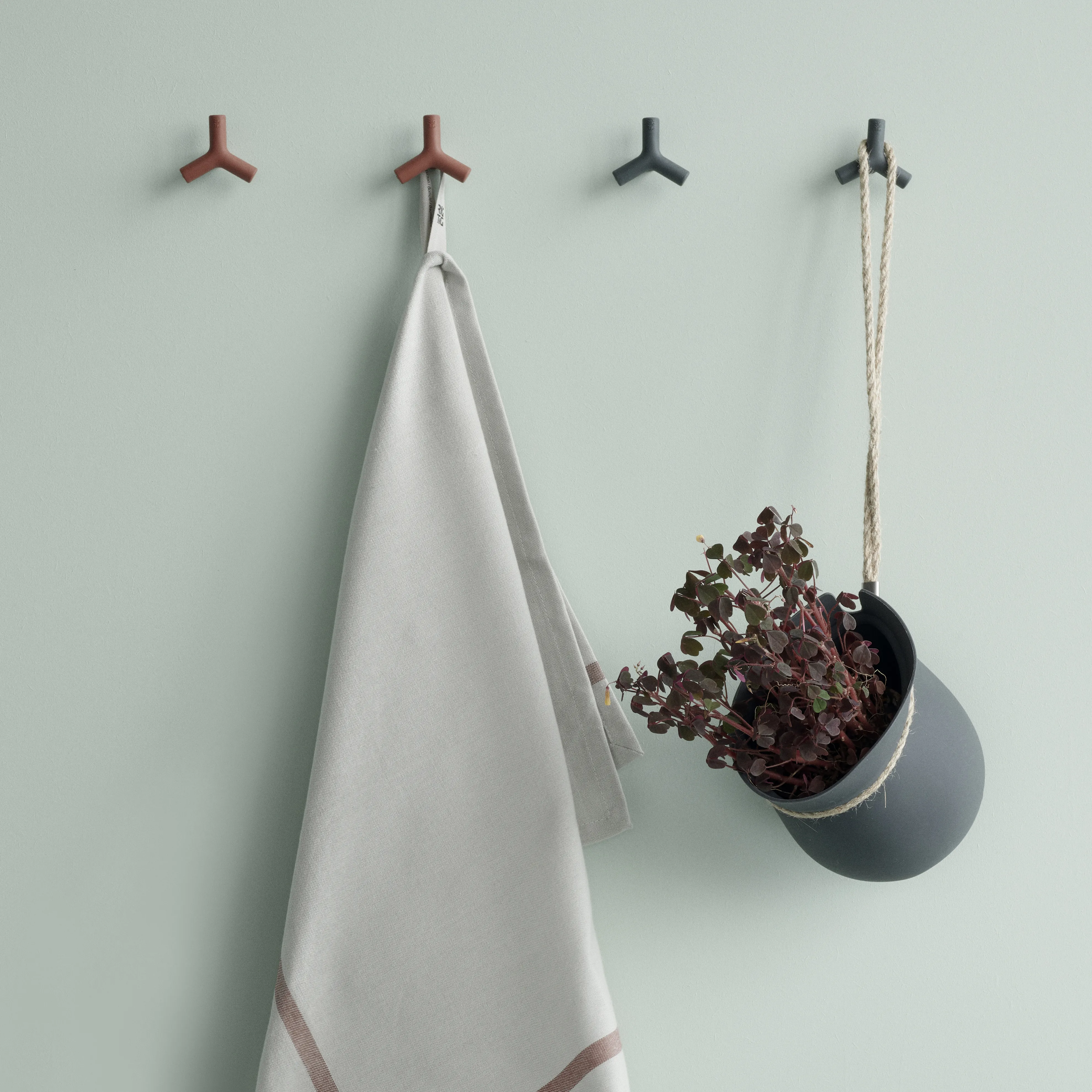Appendiabiti HANG-IT confezione da 2.jg{font-size:18px}Grigio scuro