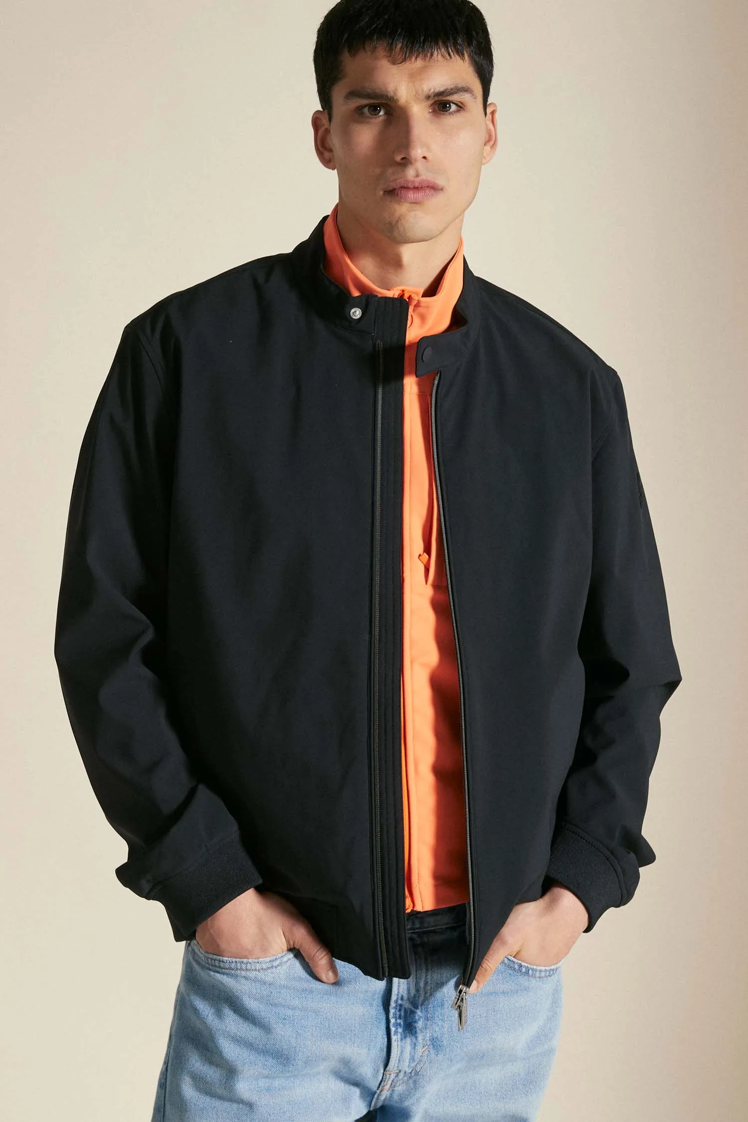 ASHJO 2.2 – Bomber nero in softshell