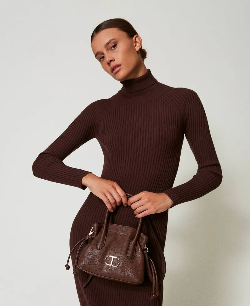 Borsa a tracolla con Oval T e coulisse