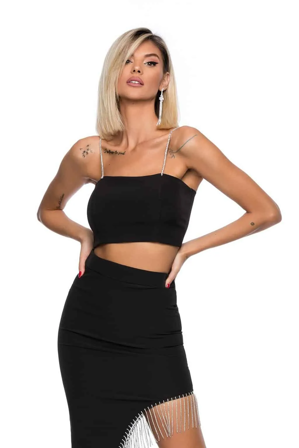 Completo top crop e gonna asimmetrica