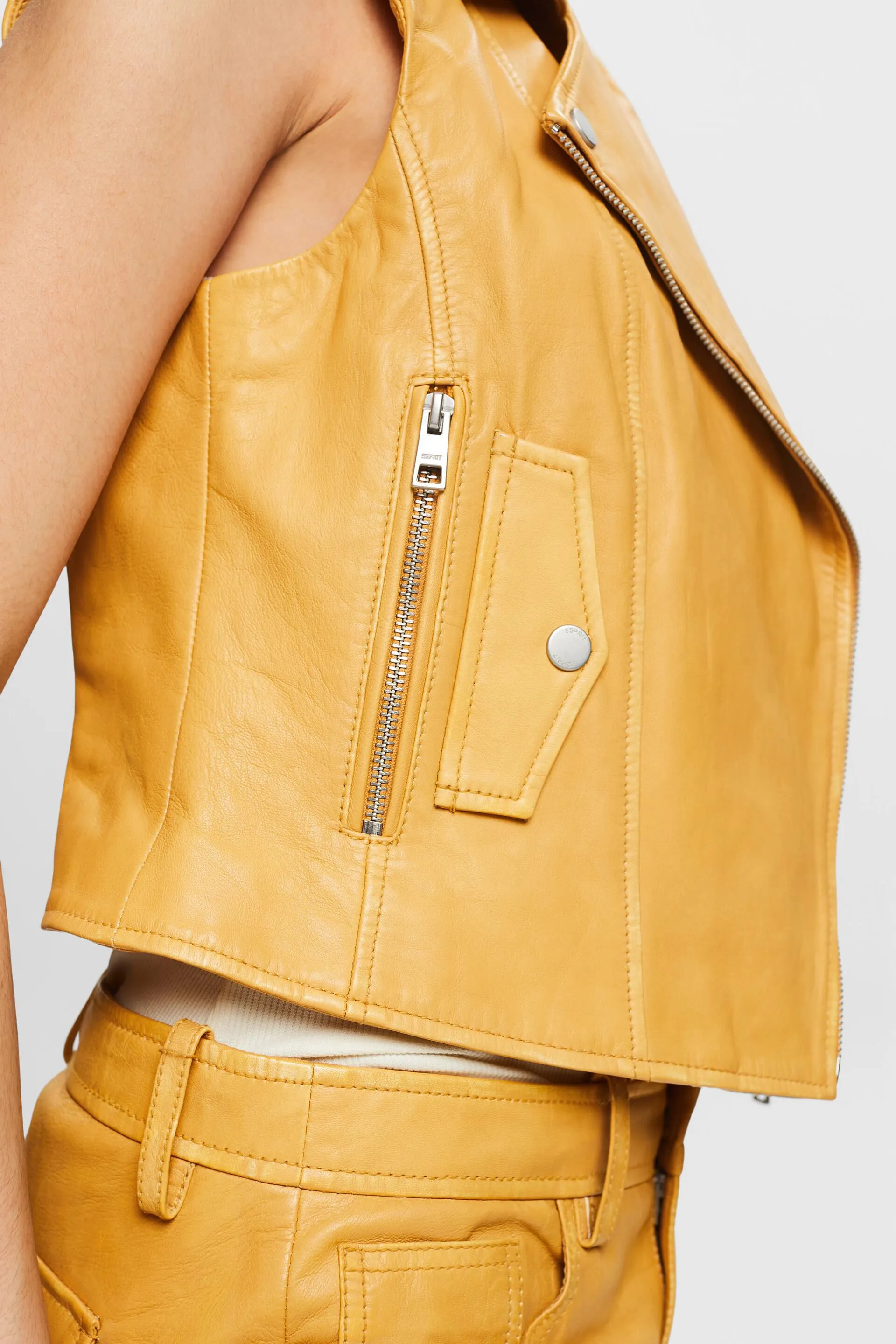 Gilet da motociclista in pelle