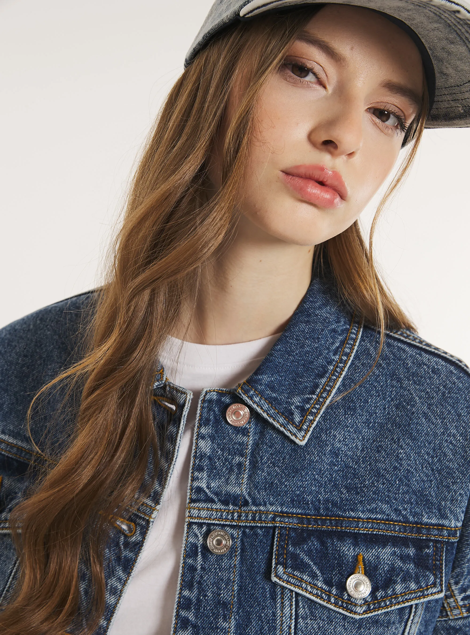 Giubbotto boxy fit in denim con elastico in vita