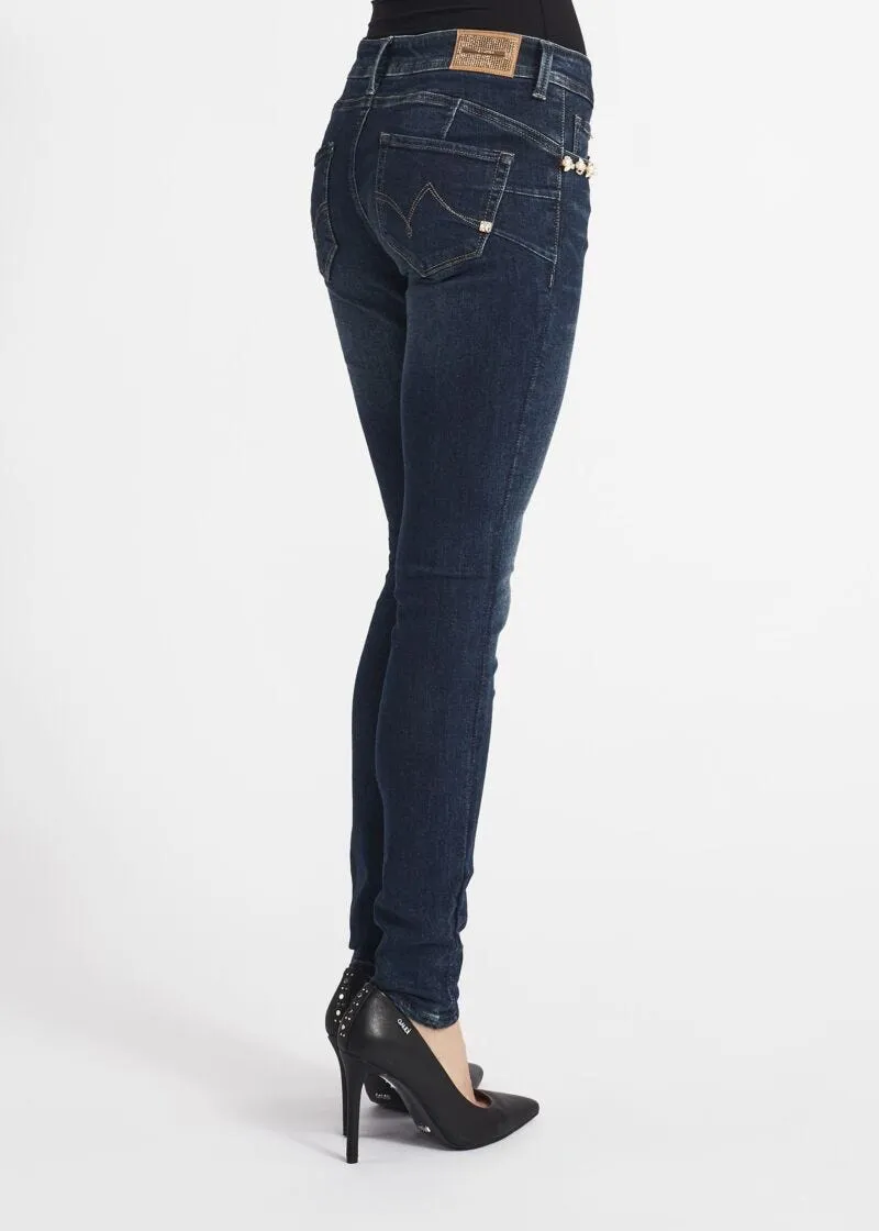 Jeans skinny con dettagli gioiello