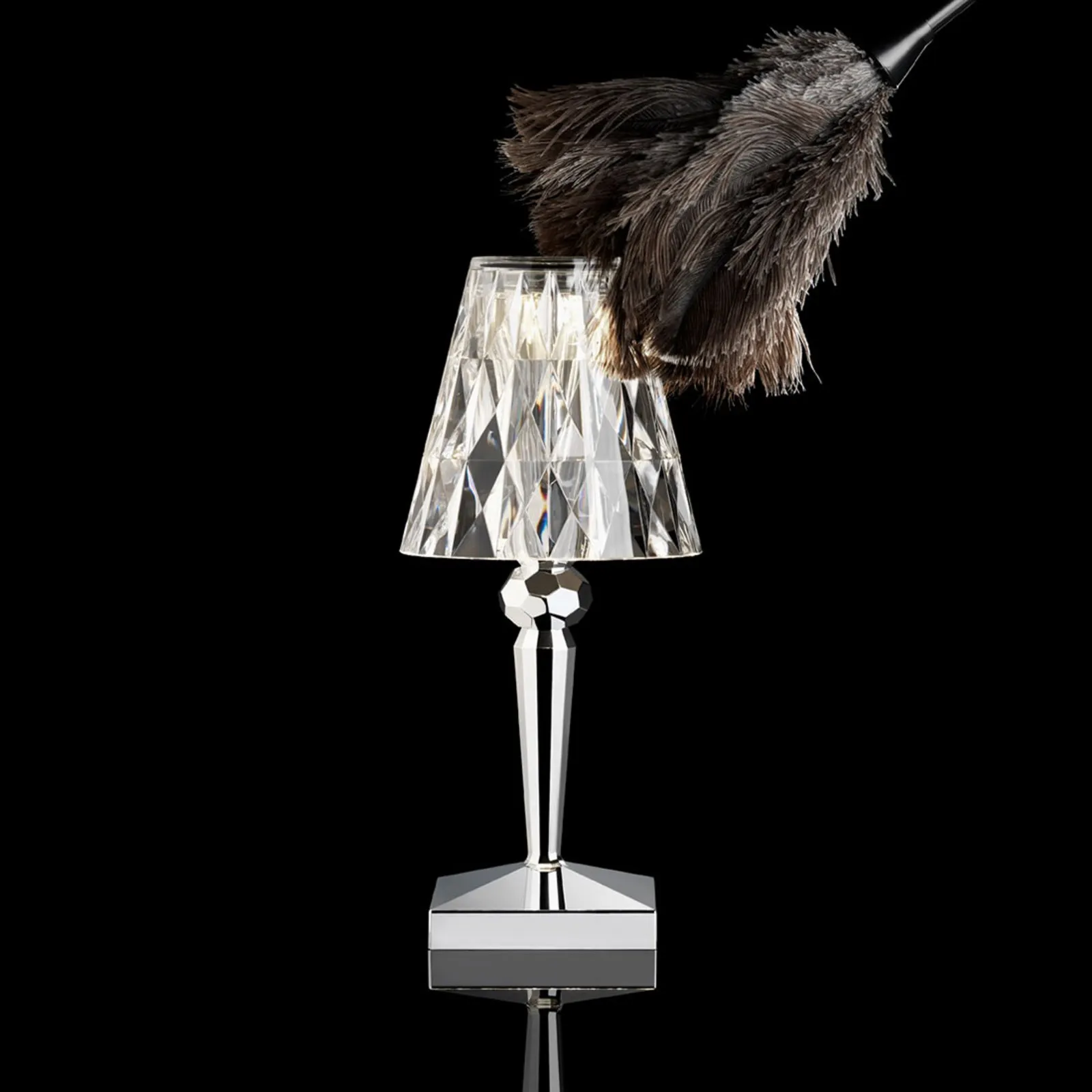 Kartell Lampada LED da tavolo a batteria Battery, 26 cm, color cromo, IP54