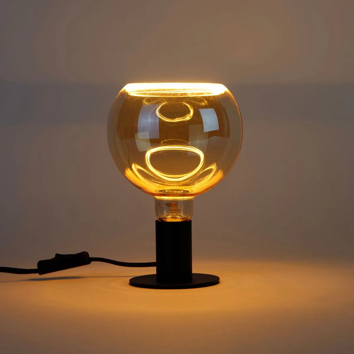 Lampada LED E27 dimmerabile G150 goldline 6W 330 lm 1900K