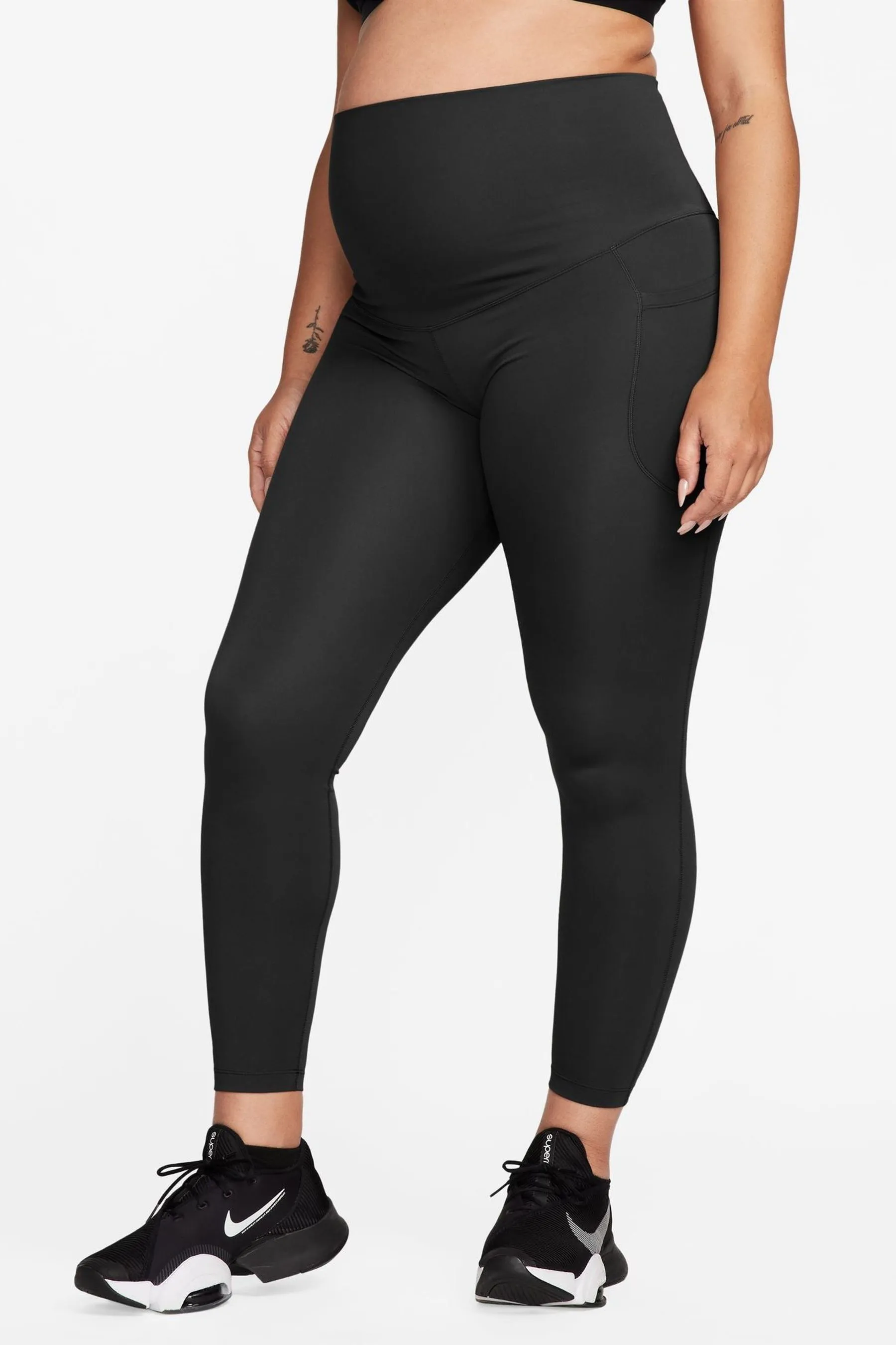 Nike Maternity One High-Waisted 7/8 Leggings With Pockets    