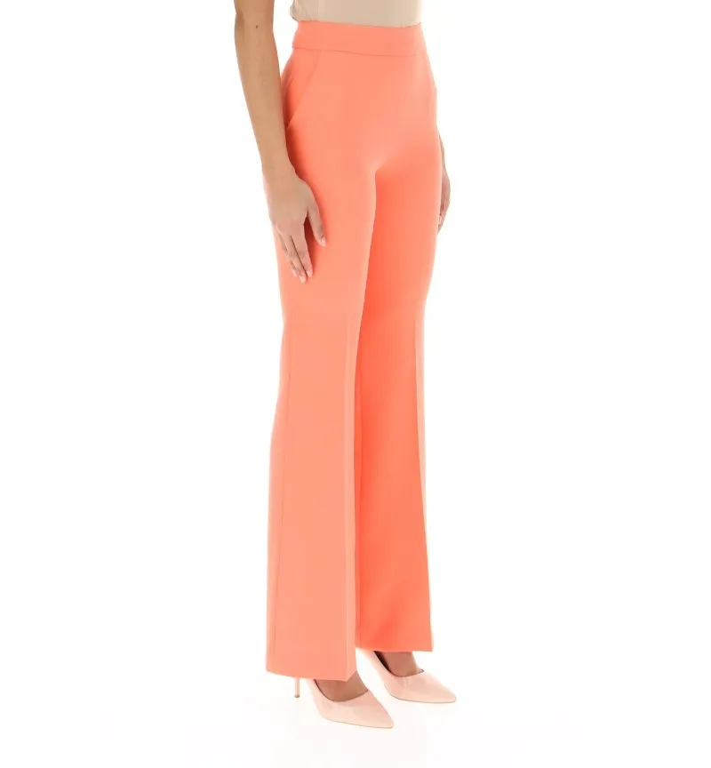 Pantalone flare