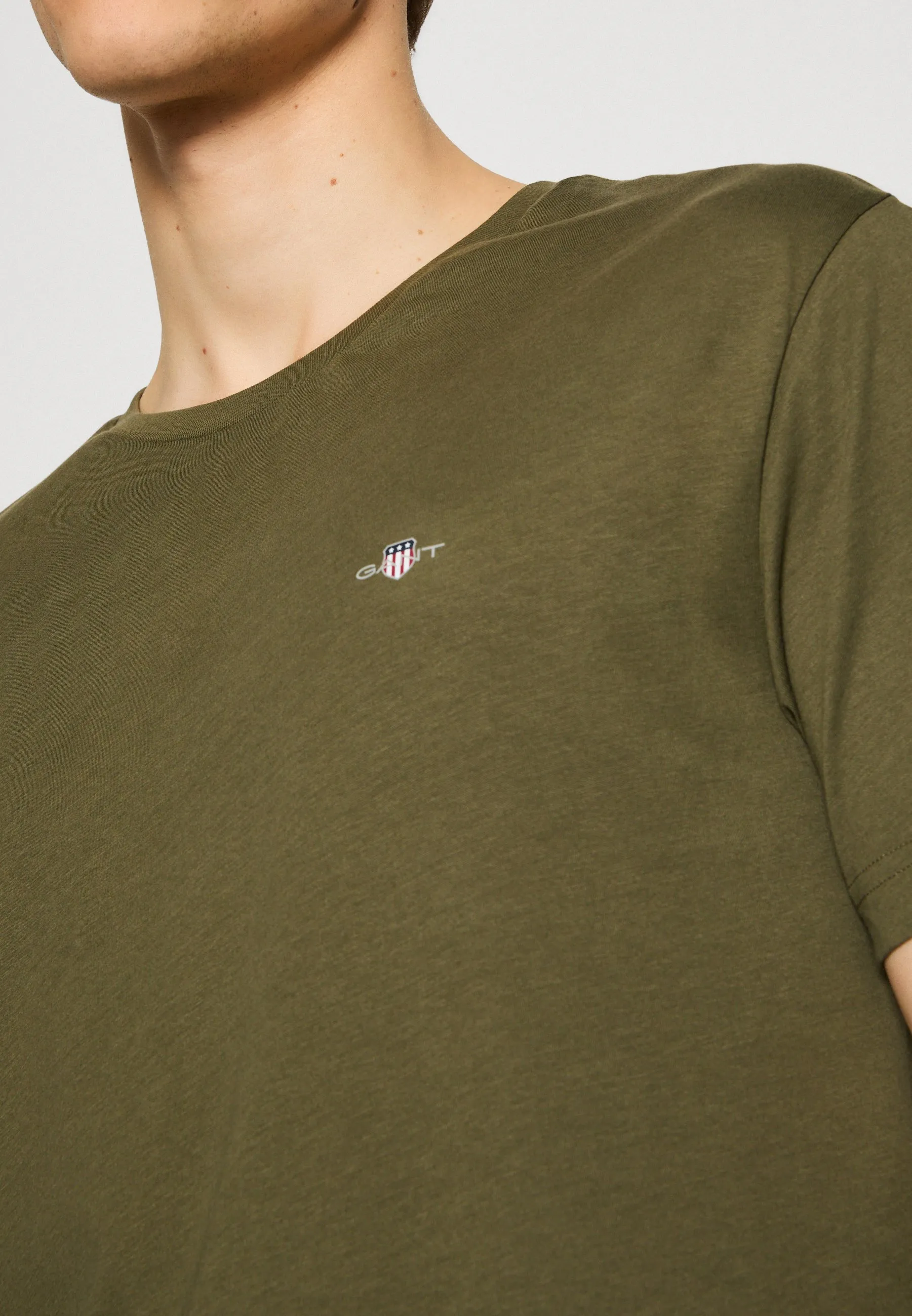 PRINTED ARCHIVE SHIELD - T-shirt basic