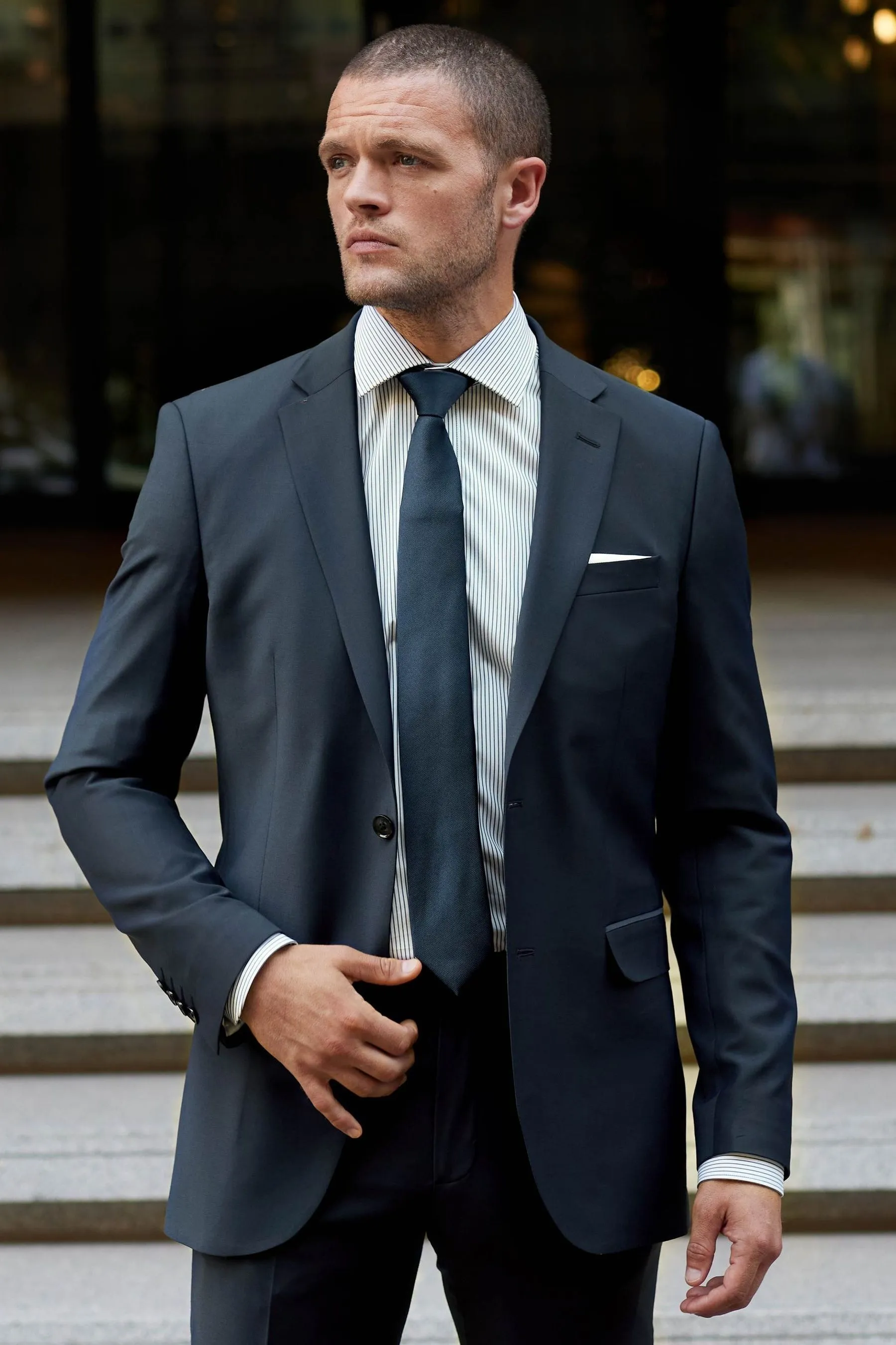 Savile - Row Co - Completo in Blend Vestibilità sartoriale blu navy Giacca