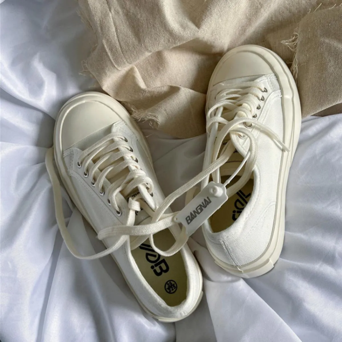 Scarpe sportive da donna Piattaforma Calzature Casual Testa tonda Tennis femminile 2023 Calzature da ginnastica in tela con fond