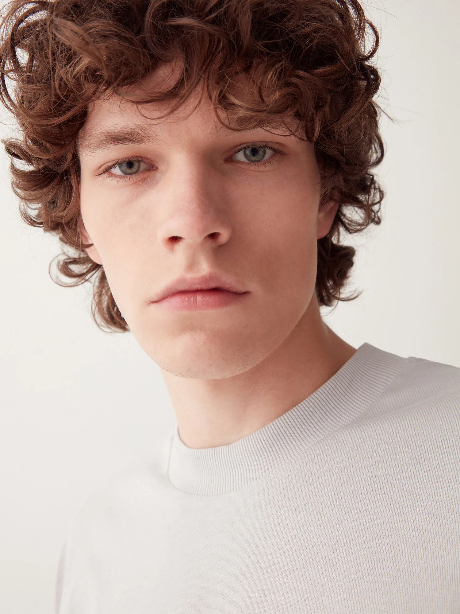 Short sleeve round neck T-shirt