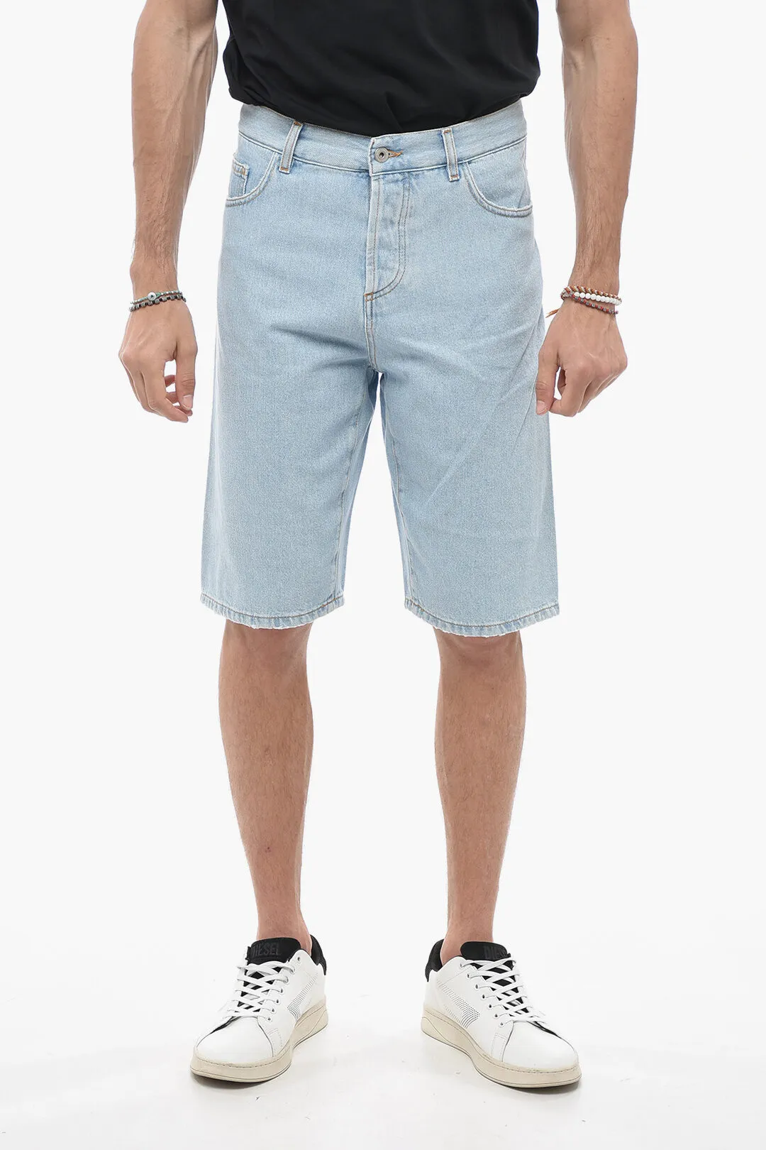 Shorts in Denim con Lavaggio Chiaro e Ricamo