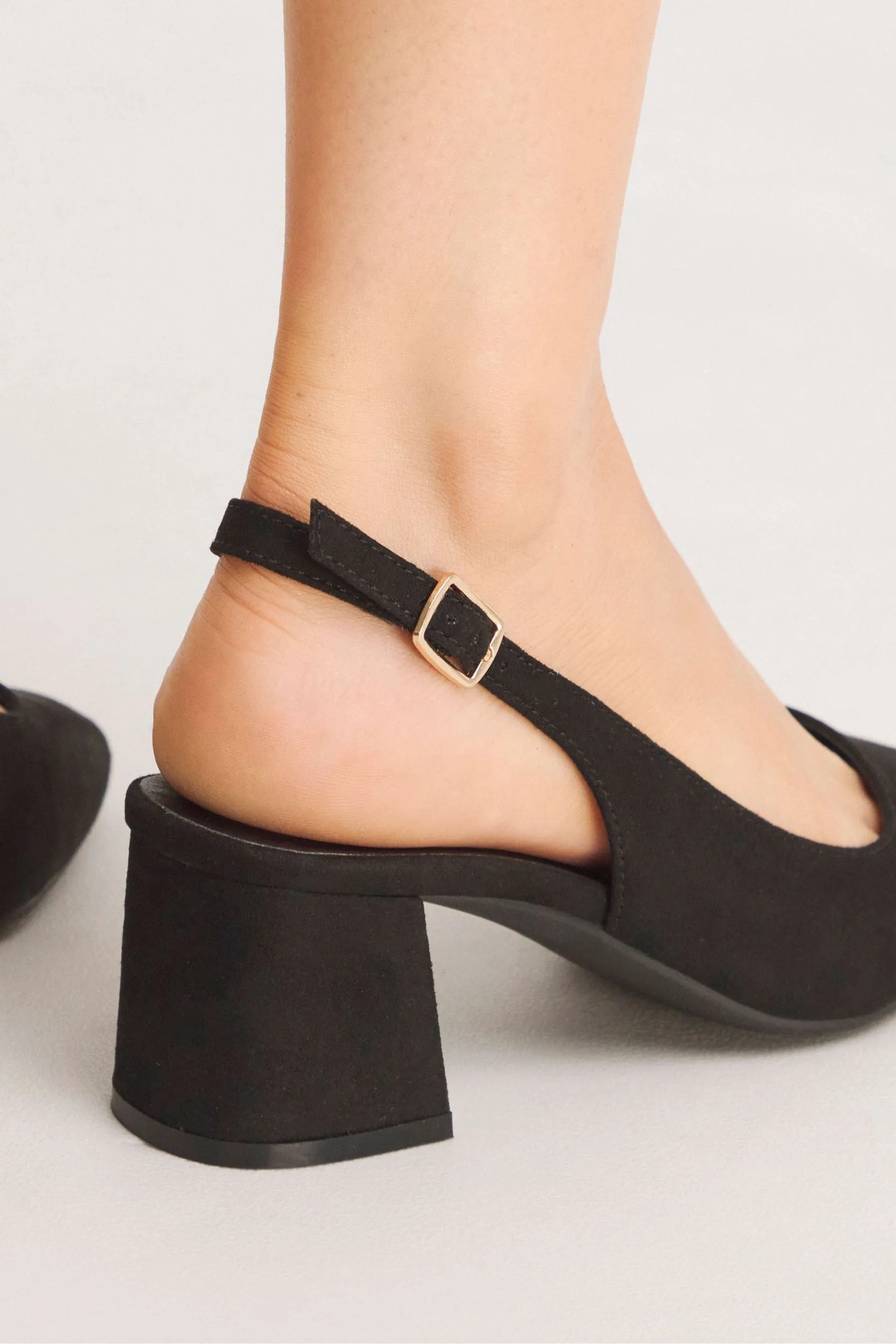 Simply Be Vestibilità ampia - Scarpe con tacco a rocchetto, cinturino posteriore e suola flessibile
