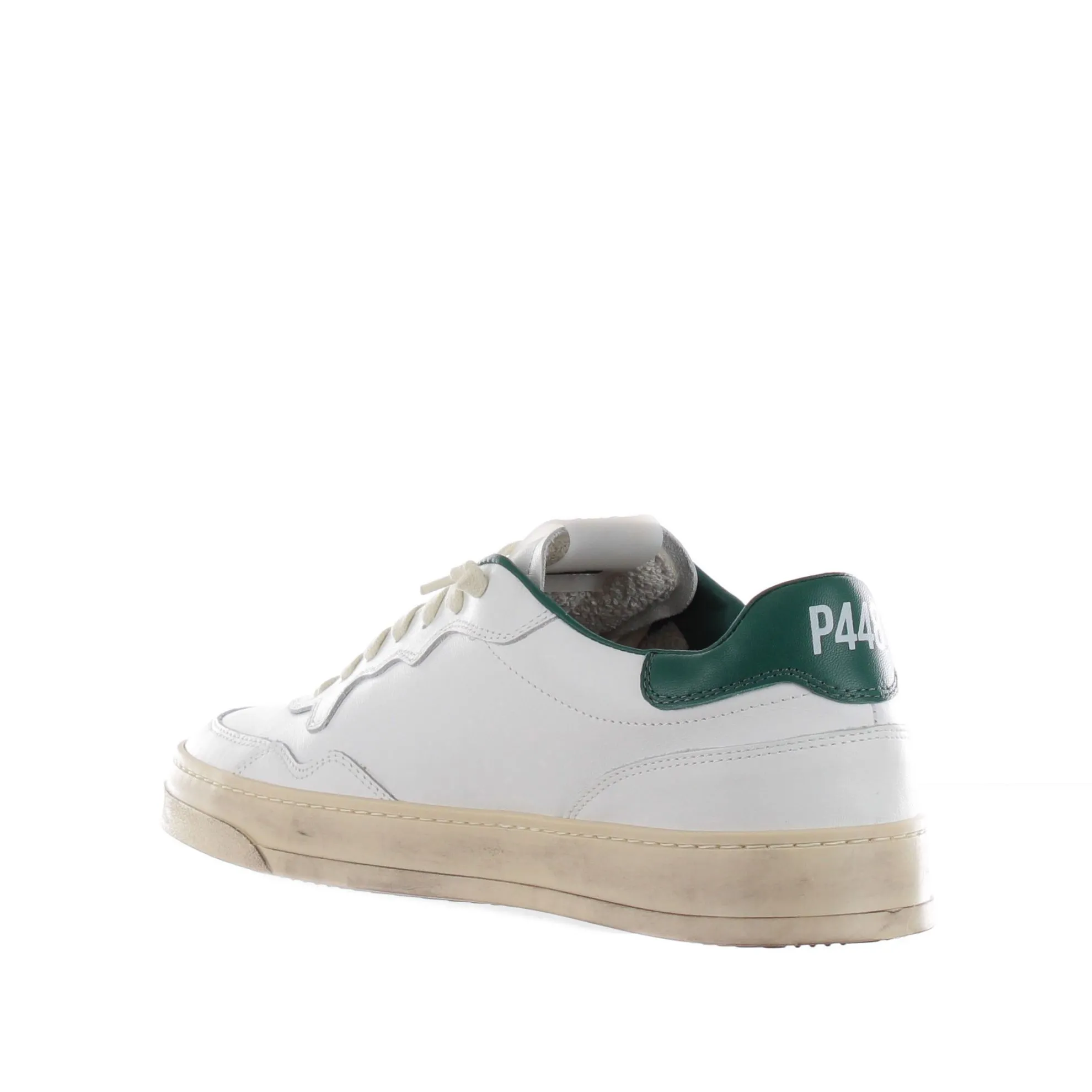 Sneaker in pelle con logo traforato
