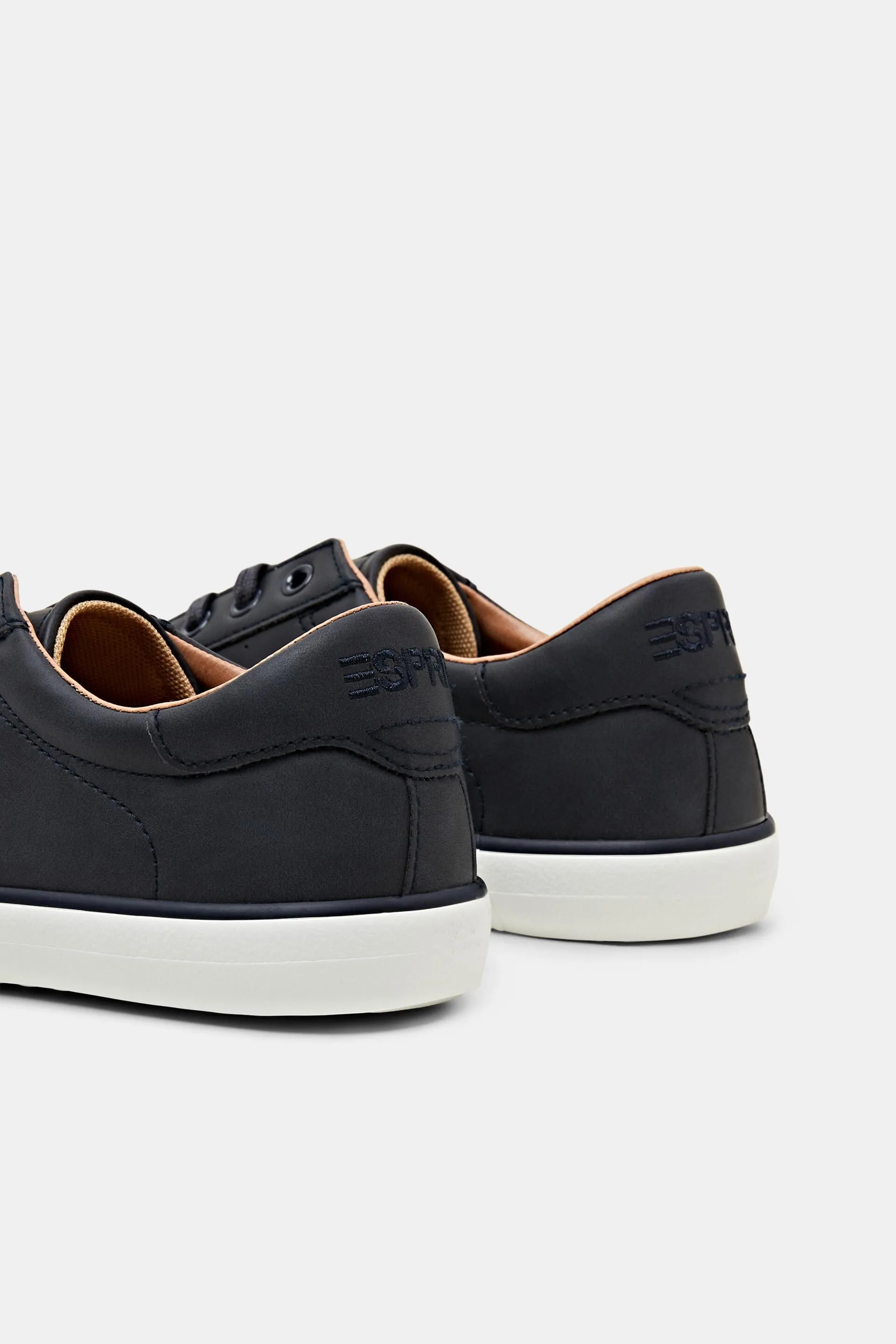 Sneakers stringate