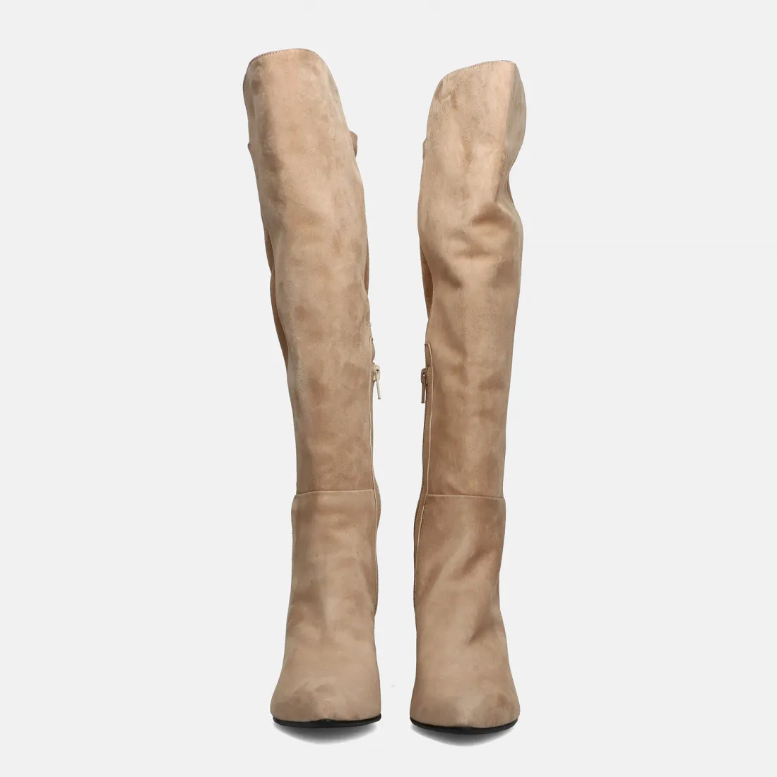 Stivale sopra al ginocchio in suede biscotto con gambale elasticizzato e tacco medio