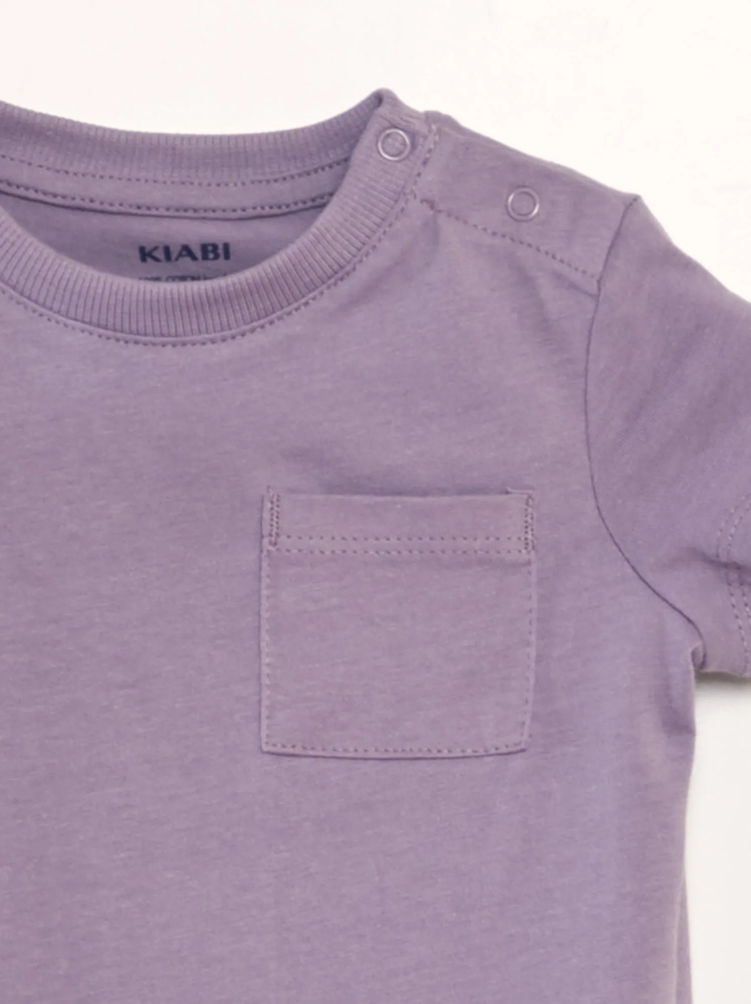 T-shirt a maniche corte con tasche - VIOLA