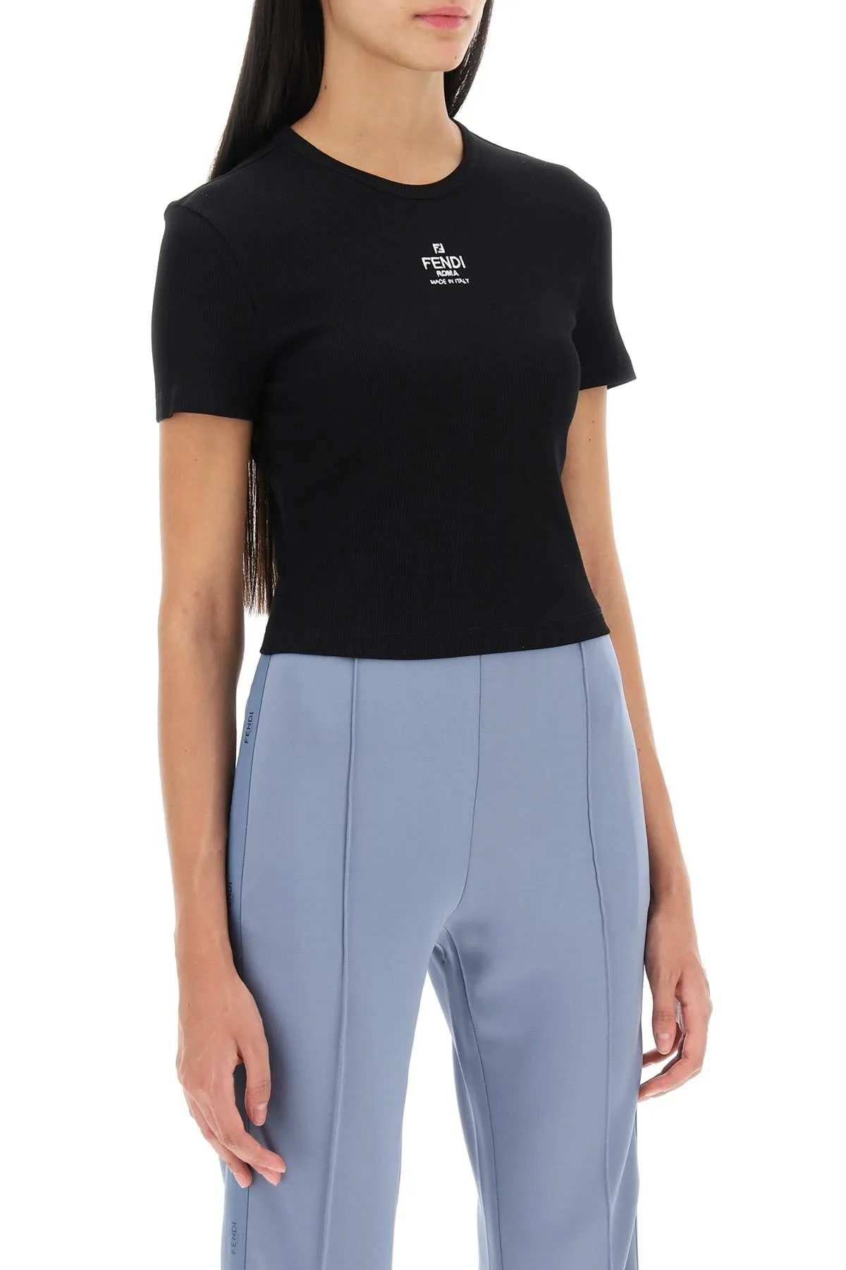 T-shirt cropped con logo ricamato