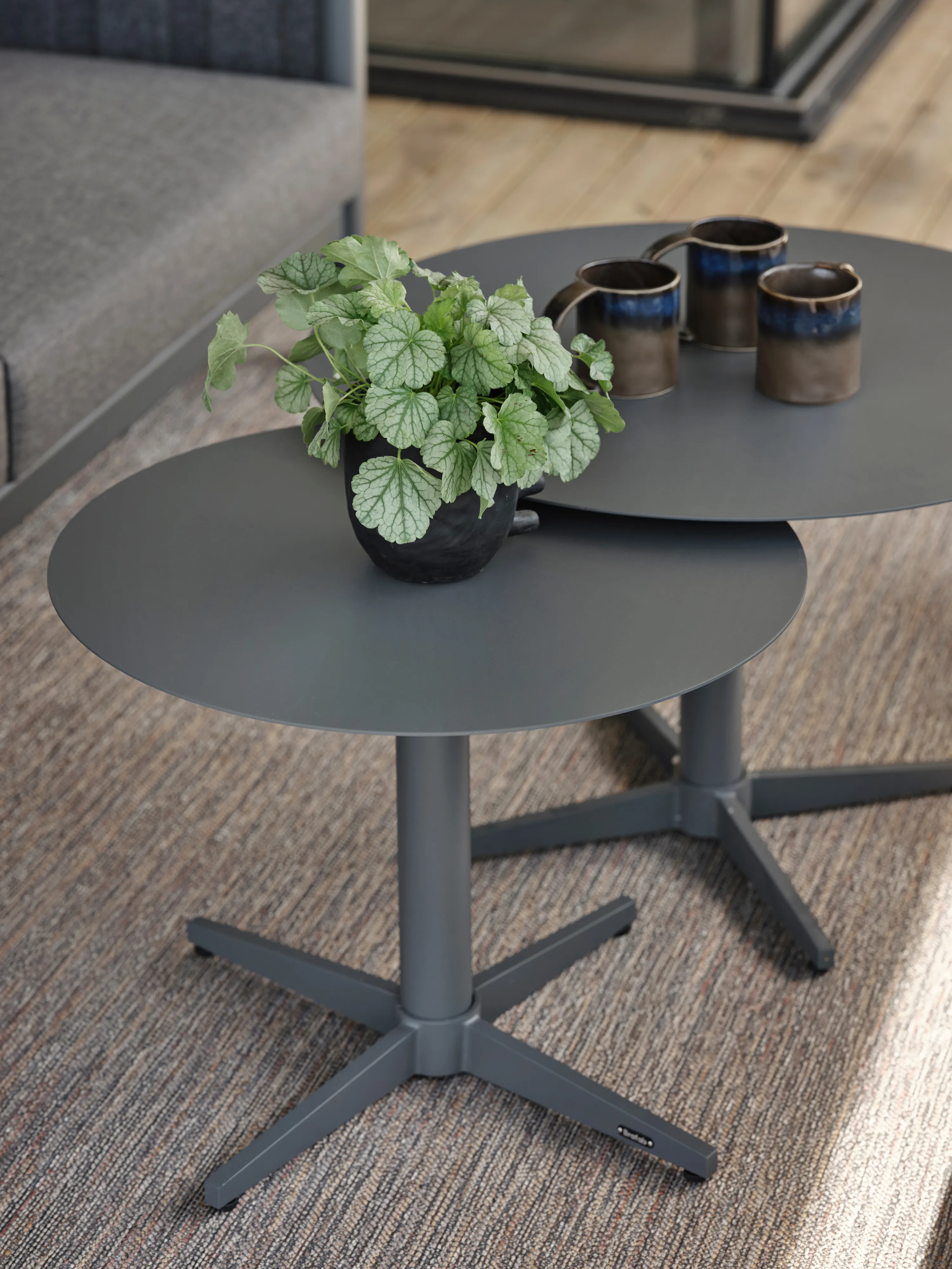 Tavolino Mill.jl{font-size:18px}Anthracite, Small High Ø50 cm