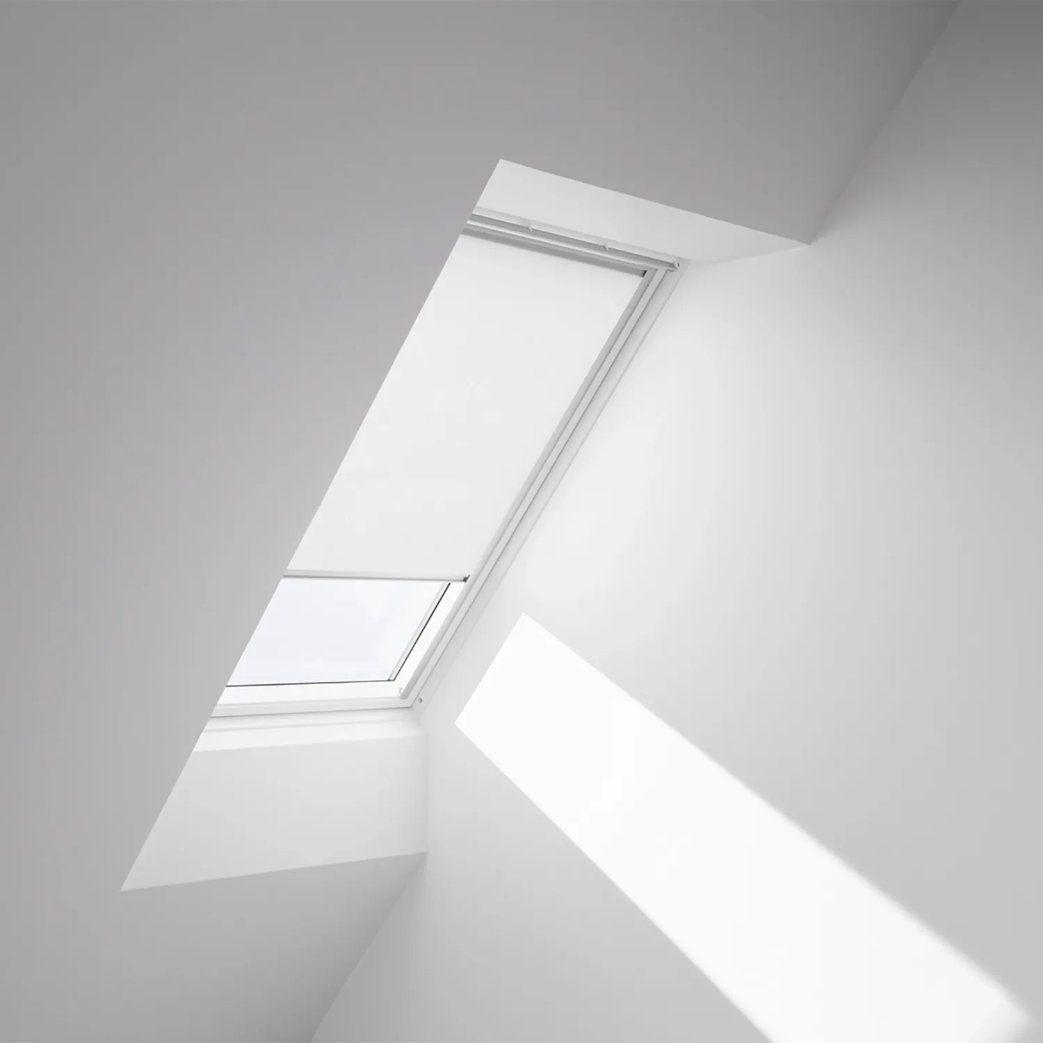 Tenda a rullo Velux RFL FK06 1028S bianco