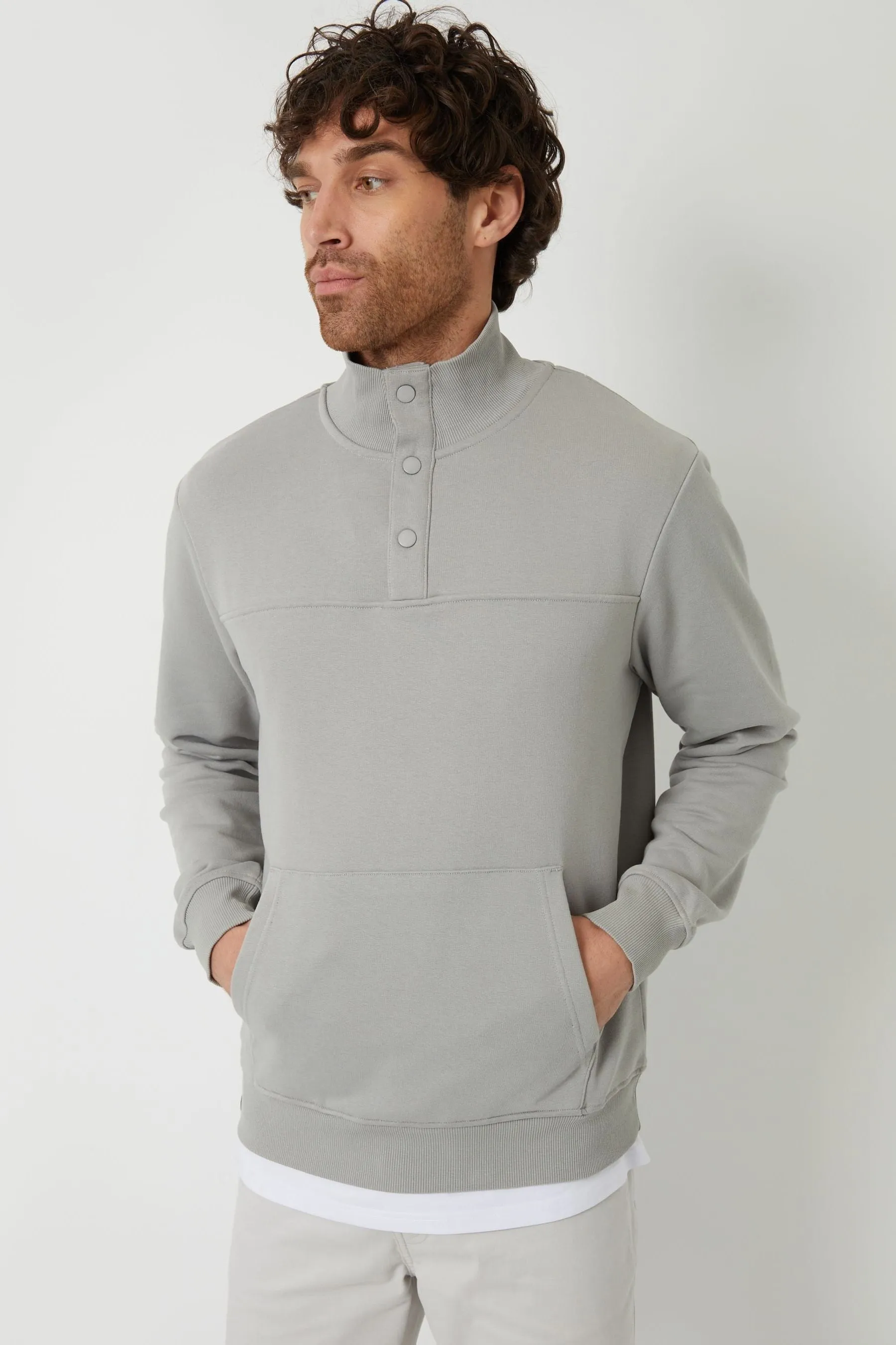 Threadbare - Maglia con Collo a imbuto e bottoni a bottoni a tre quarti
