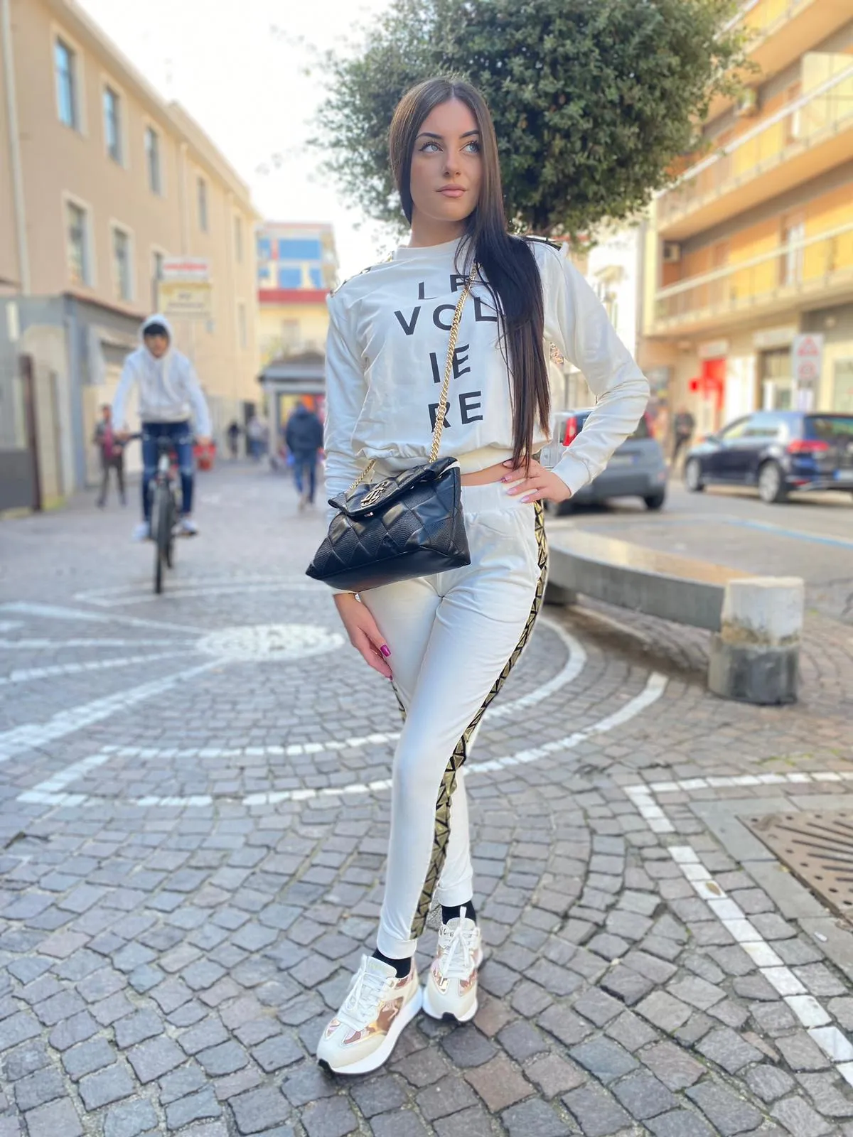 Tuta le volièr