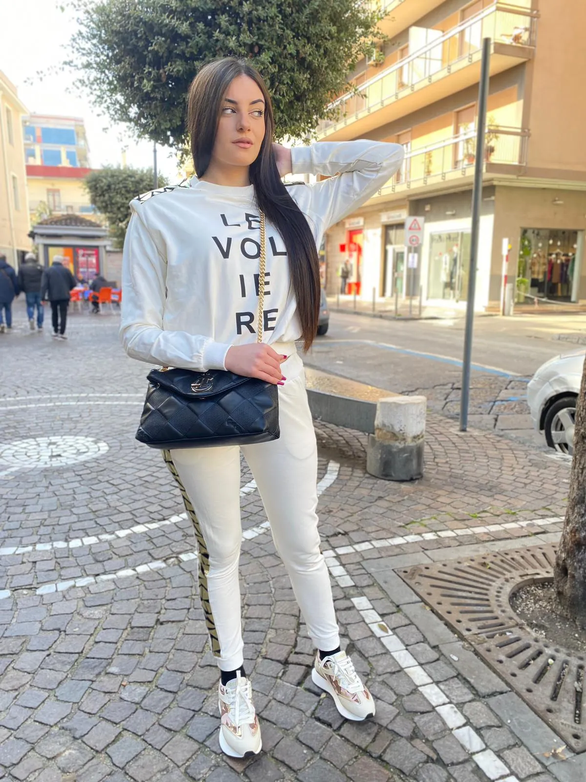 Tuta le volièr
