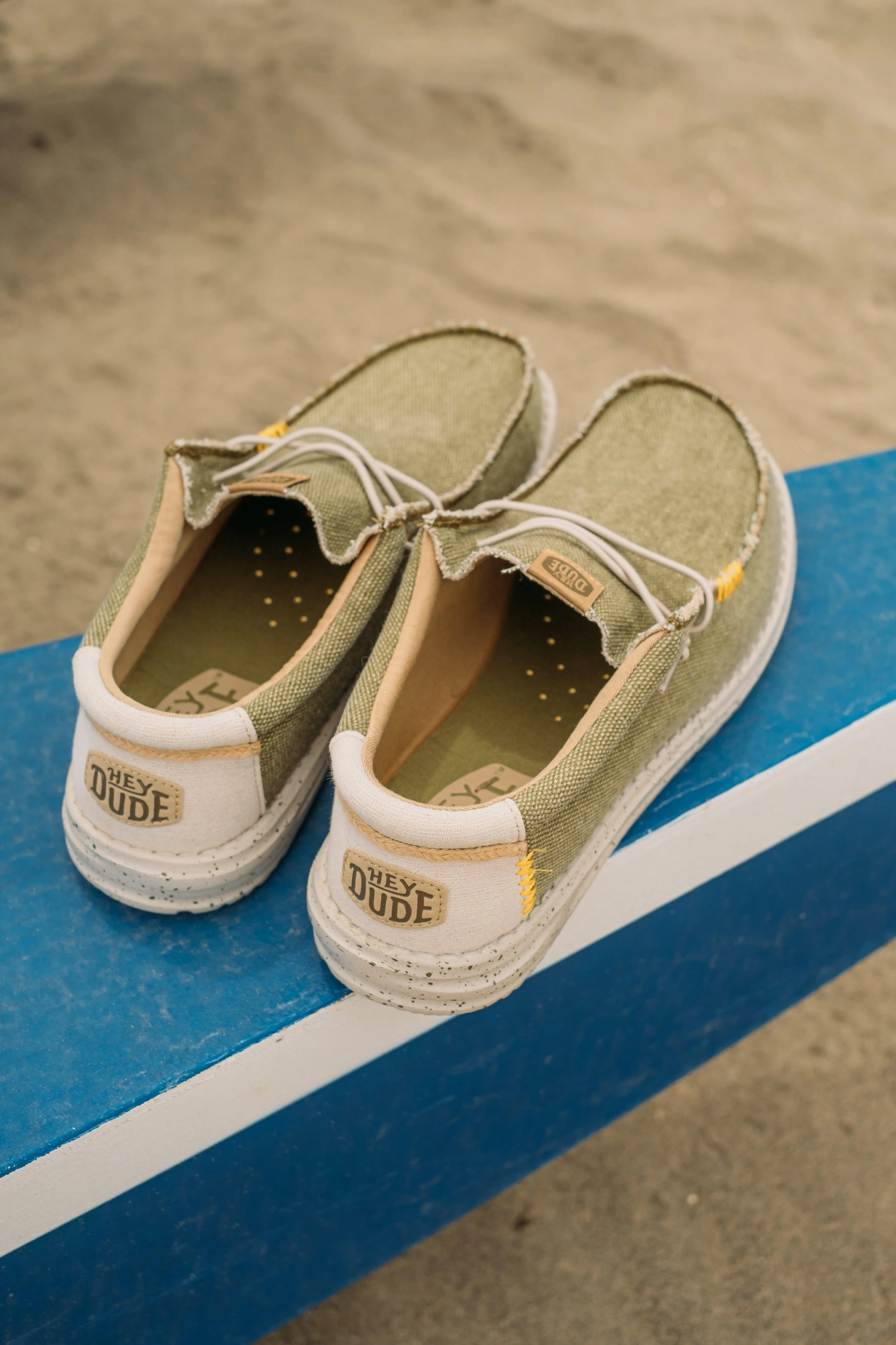 Wally Coastline Jute Olive